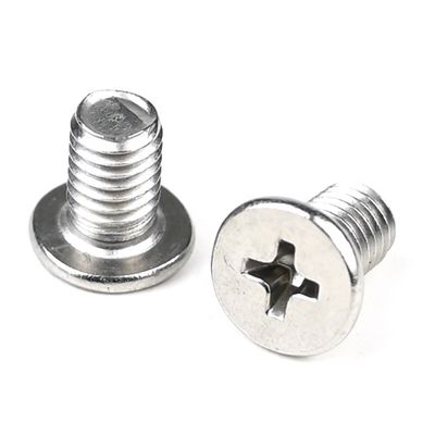 100% QC 테스트 스테인리스 스틸 평면 필립스 M5 X 8mm 기계 나사 상품 선반