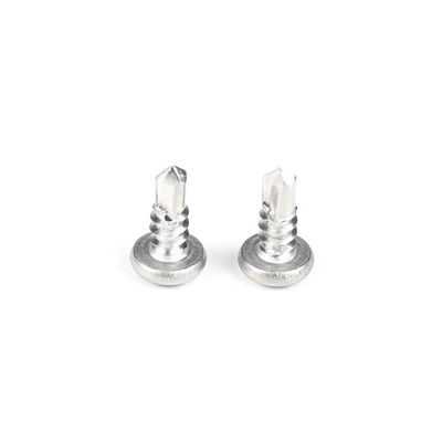 우수한 SUS410 스테인리스 스틸 4.8x13mm 판 헤드 셀프 드릴링 스크루 토크스 헤드 스크루